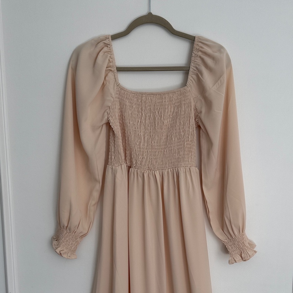 Women's Long Sleeve Smocked Bodice Midi Dress in Blush